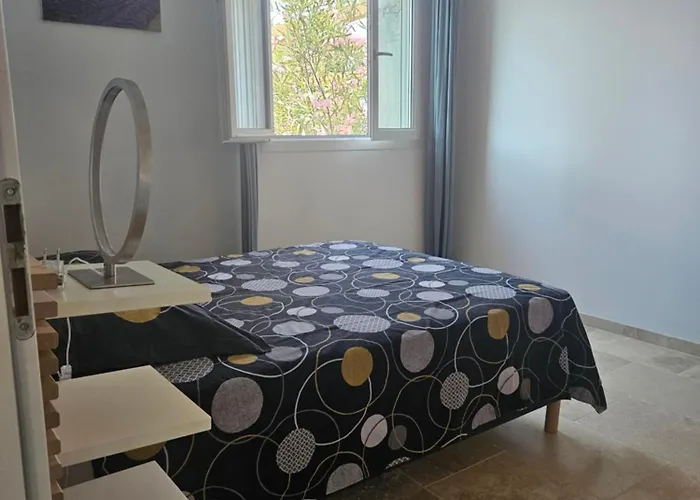 Le Rubiz Appartement La Coucourde